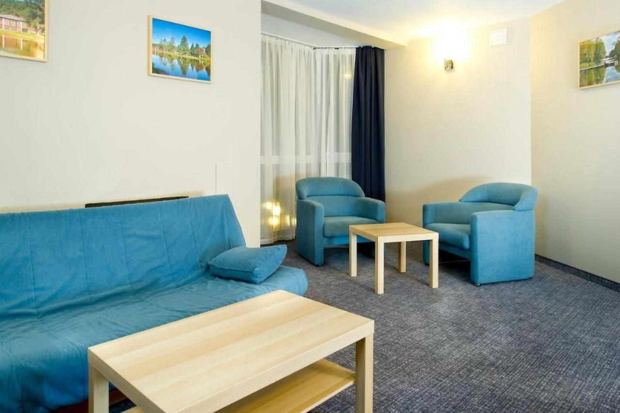 Wawrzkowizna Hotell Rząsawa Eksteriør bilde
