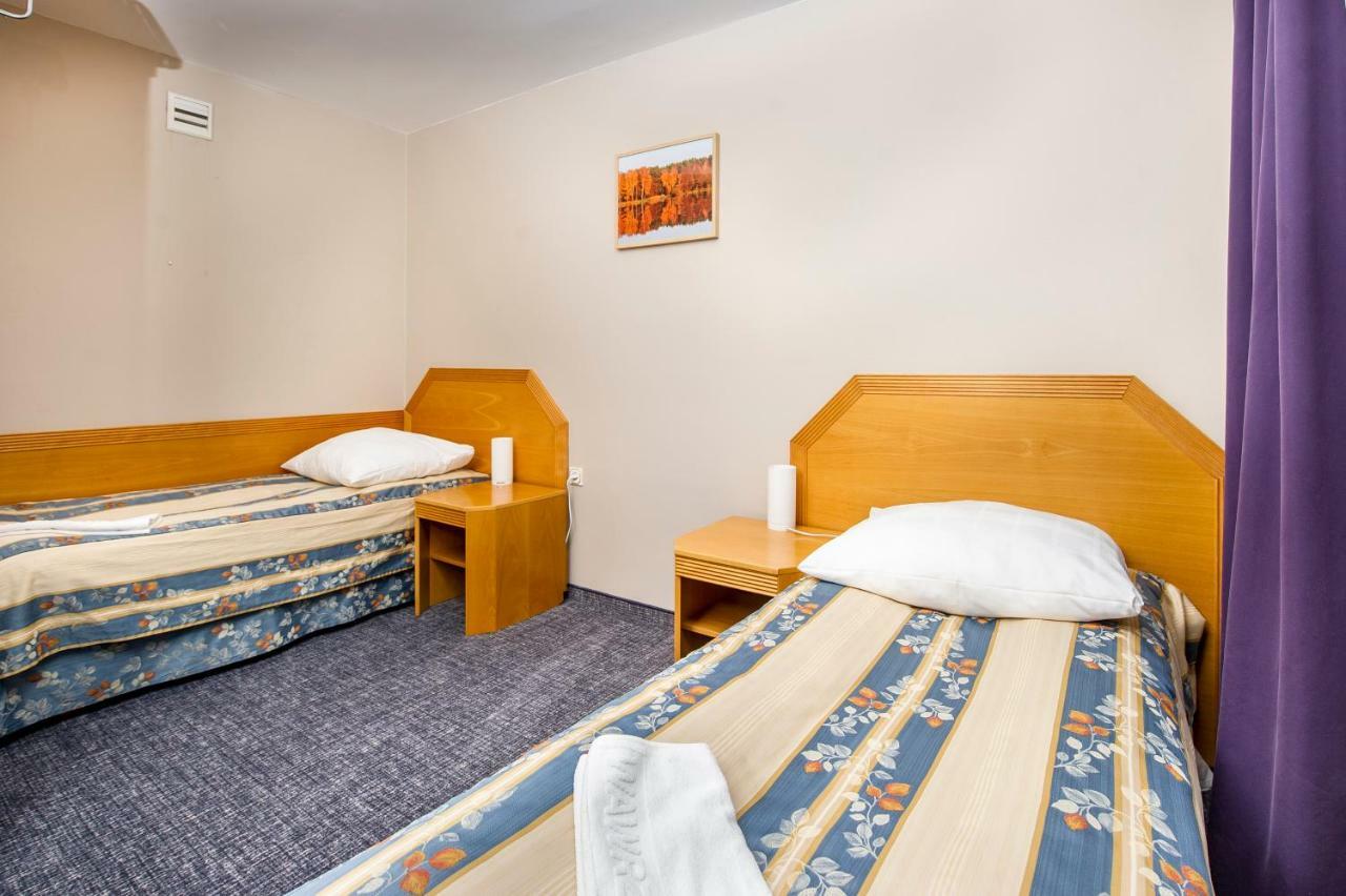 Wawrzkowizna Hotell Rząsawa Eksteriør bilde