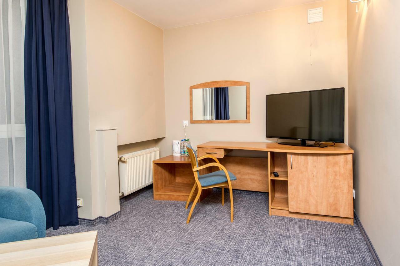 Wawrzkowizna Hotell Rząsawa Eksteriør bilde